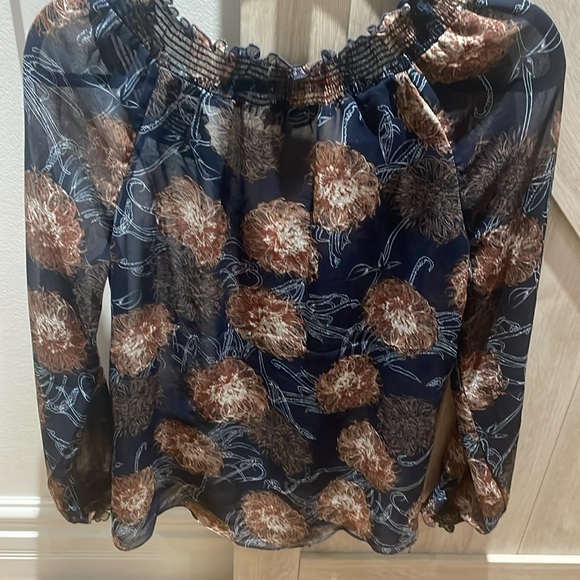 RW&Co Chiffon Blouse size small - Picture 5 of 5